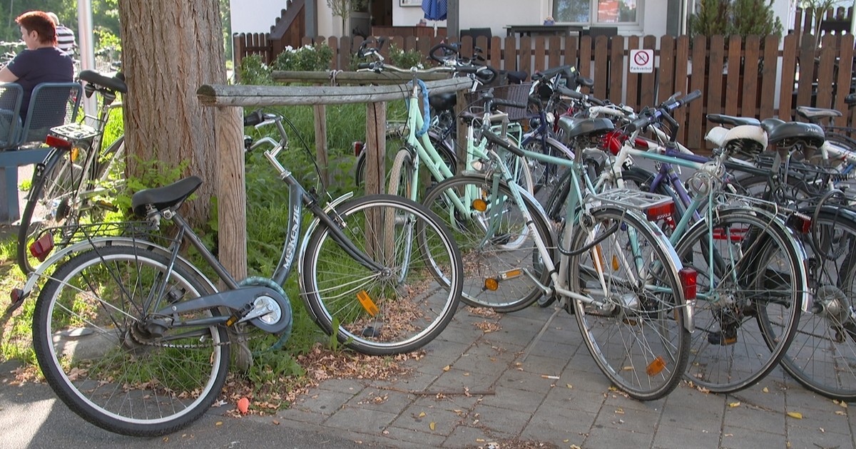 Fahrrad parken Am Bahnhof wird’s chaotisch Regio TV