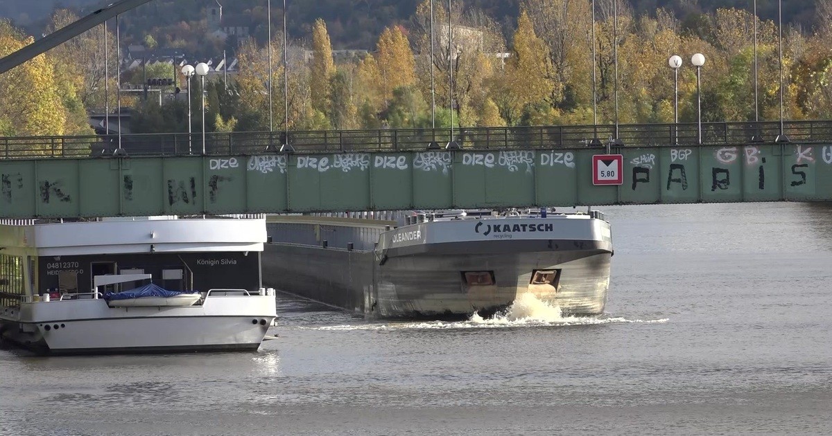 The temporary bridge for Bad Cannstatt is here
