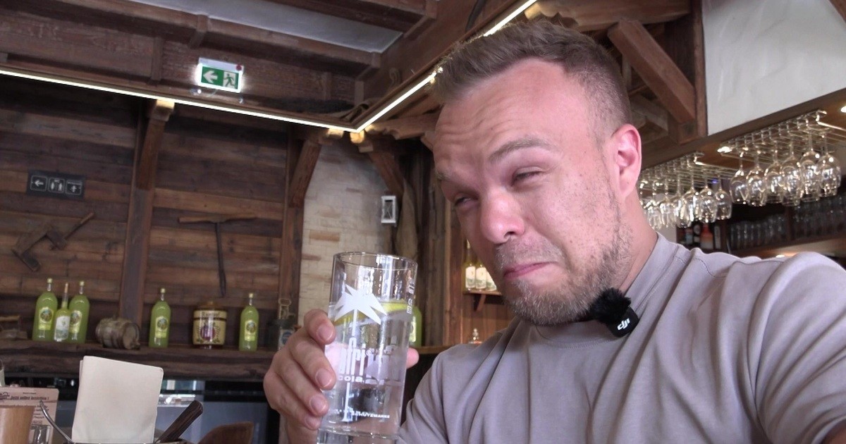 Niko Kappel takes on fiery pizza - | for a good cause