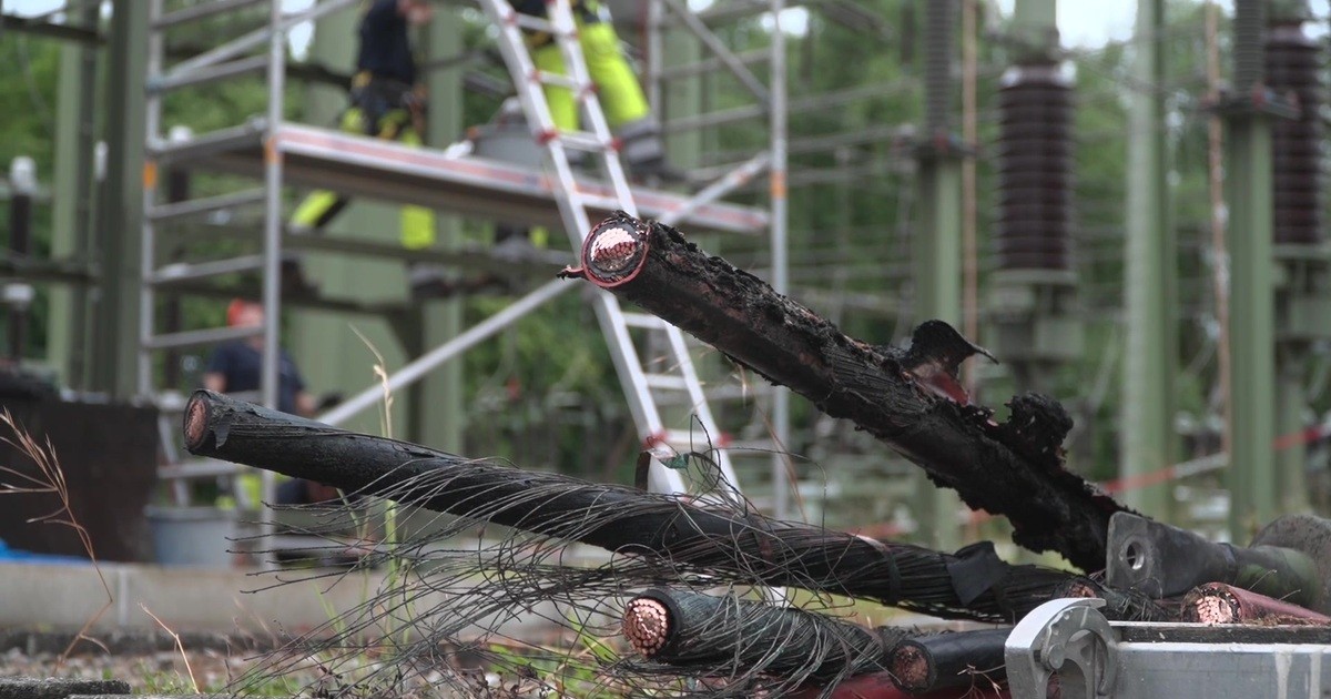 Fire at substation - | private households reconnected to the power grid ...