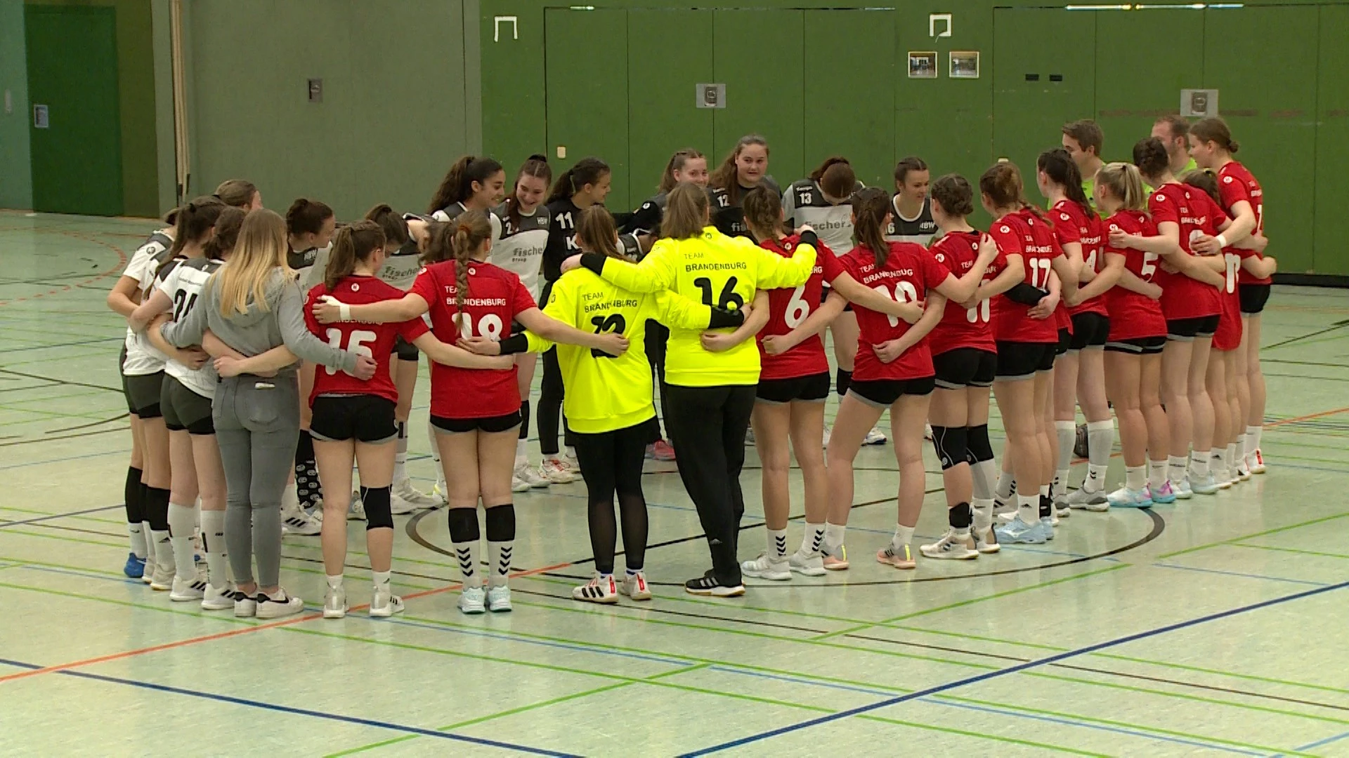 Weiblicher Handballnachwuchs misst sich beim Deutschland-Cup Regio TV